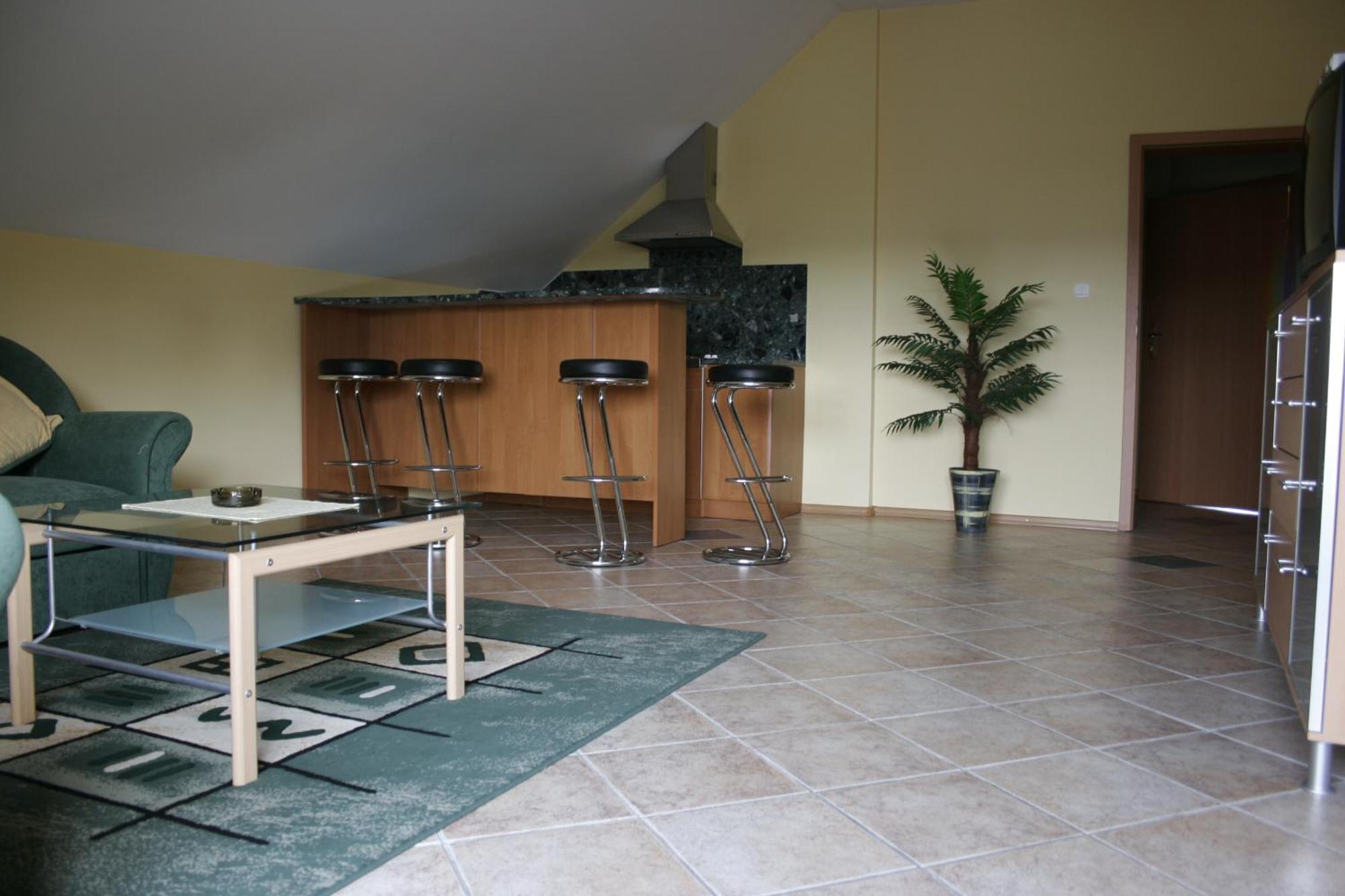 Villa Justina Хажукови Екстериор снимка